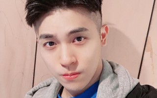 男孩子戴什么眼镜好看，男孩子戴什么眼镜好看图片